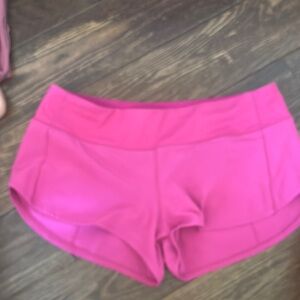 Lululemon Speed Up shorts Hot pink